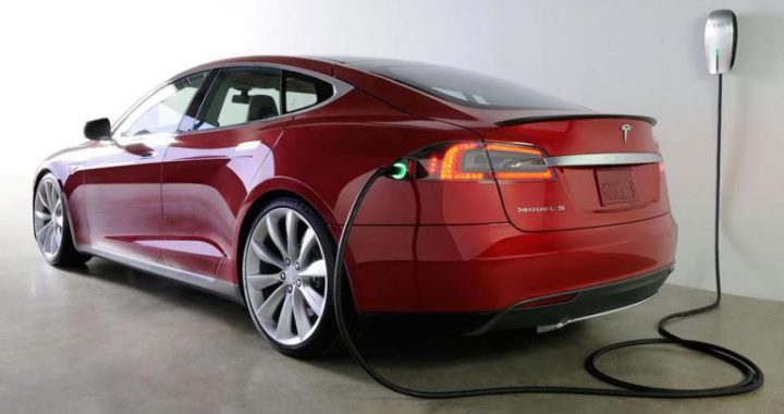 Tesla представи официално Model 3