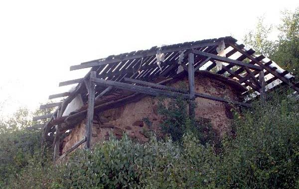 Църквата „Св. Николай чудотворец” в с. Локорско