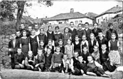 Старото училище в Курило